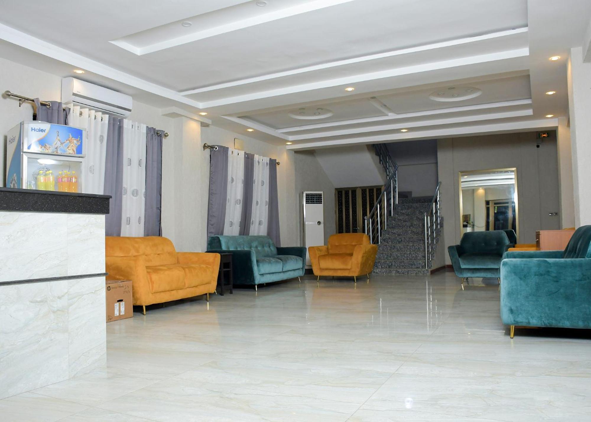 Hotel Mavilla Котону Екстериор снимка