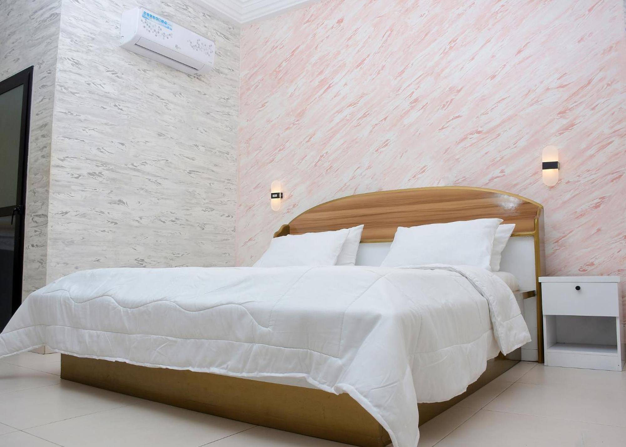 Hotel Mavilla Котону Екстериор снимка