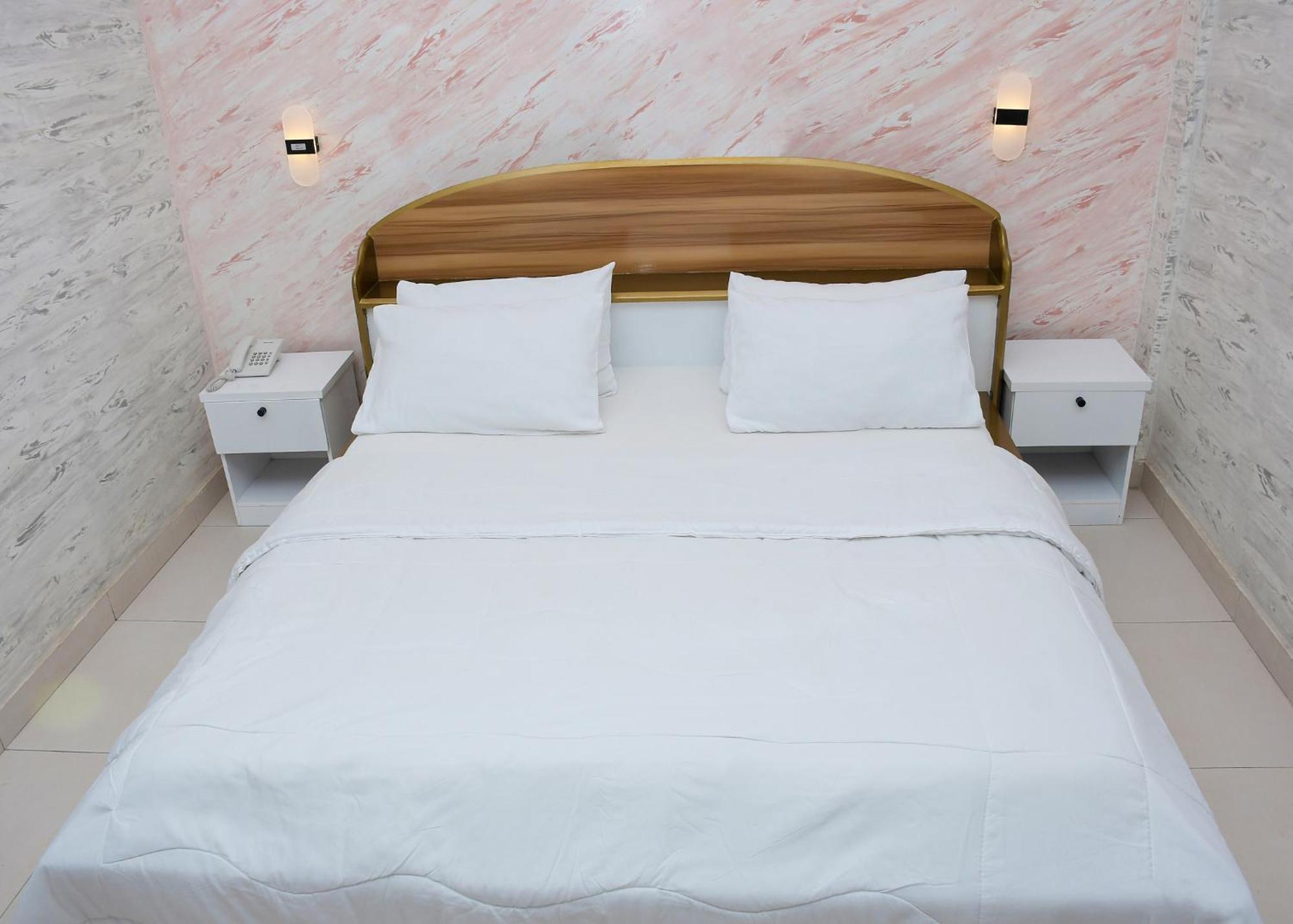 Hotel Mavilla Котону Екстериор снимка