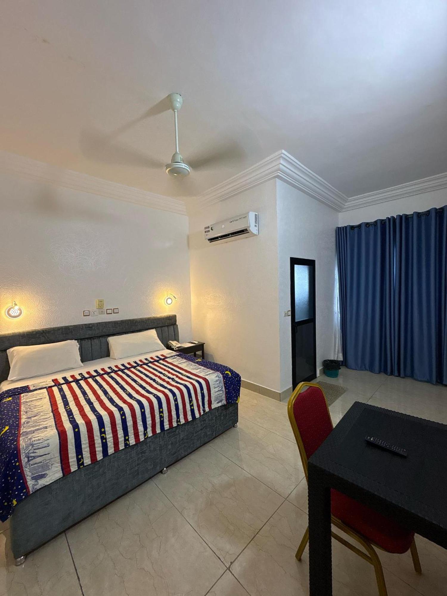 Hotel Mavilla Котону Екстериор снимка